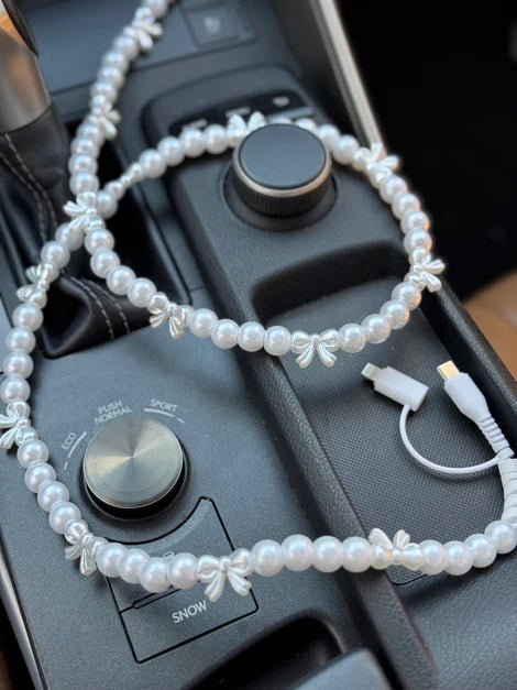 Pearl Bow Phone Charger