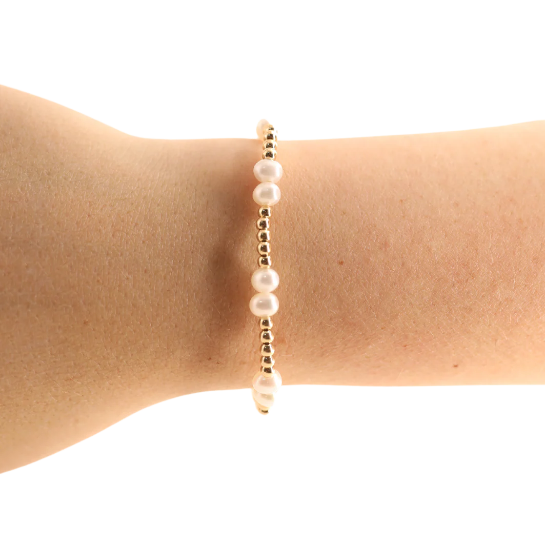 Beaded Blondes: Coastal Pearl Bracelet - Gold