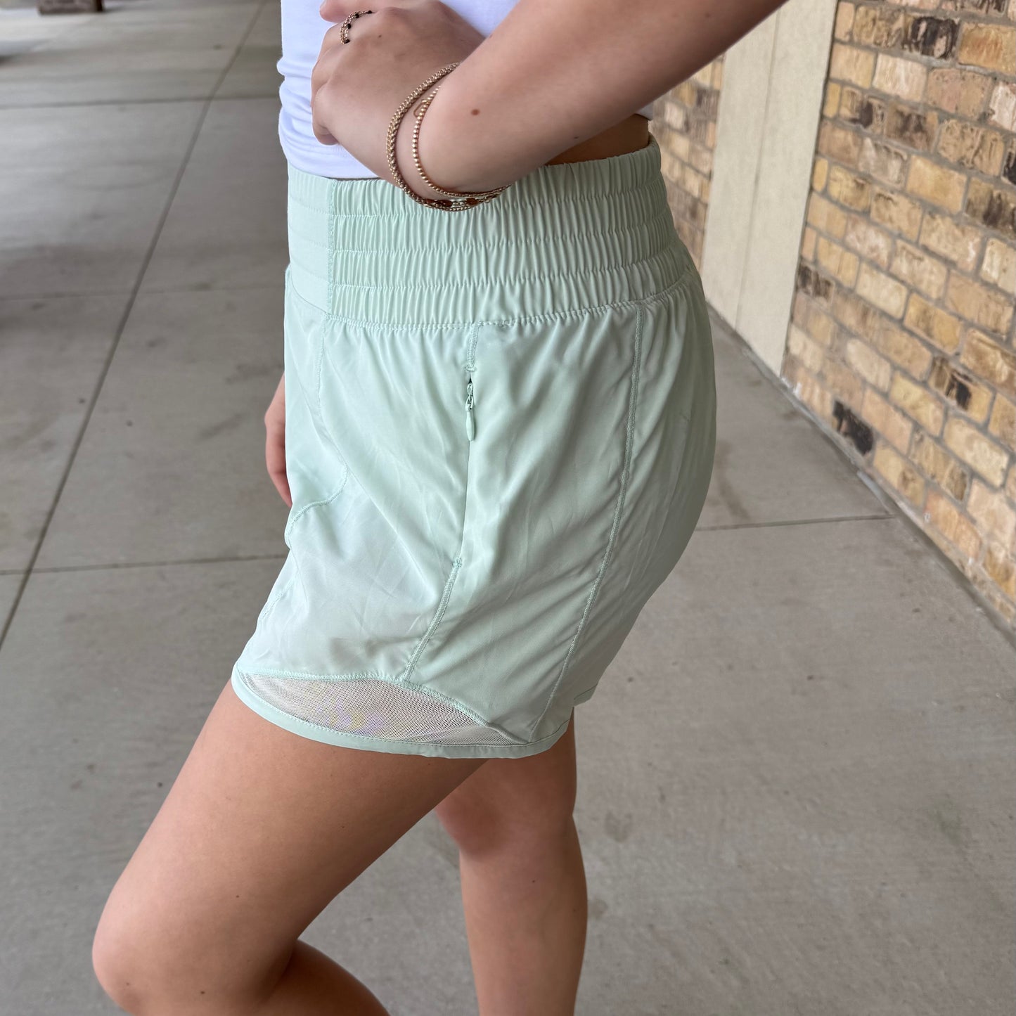 Active Athletic Shorts With Mesh