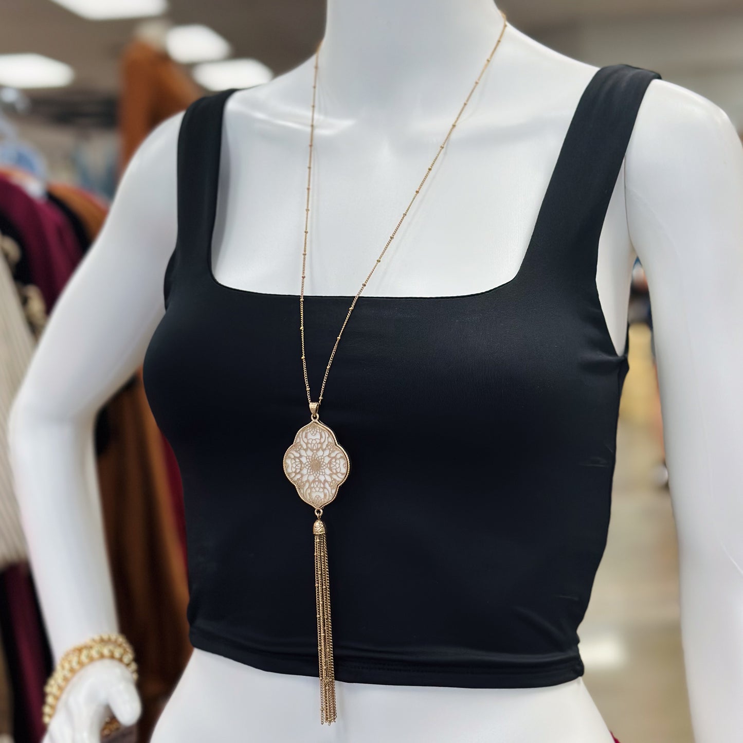Gold Pendant Necklace