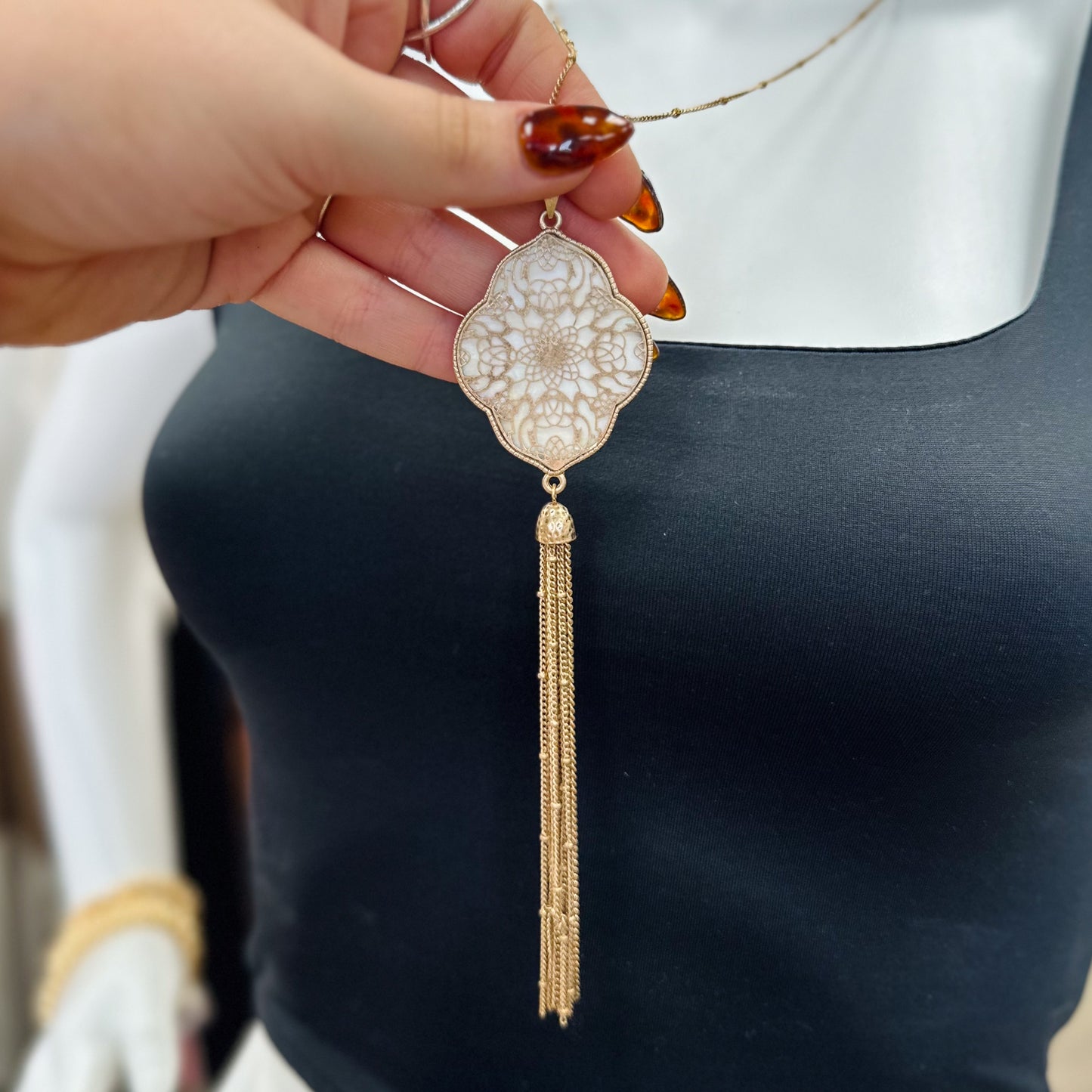 Gold Pendant Necklace