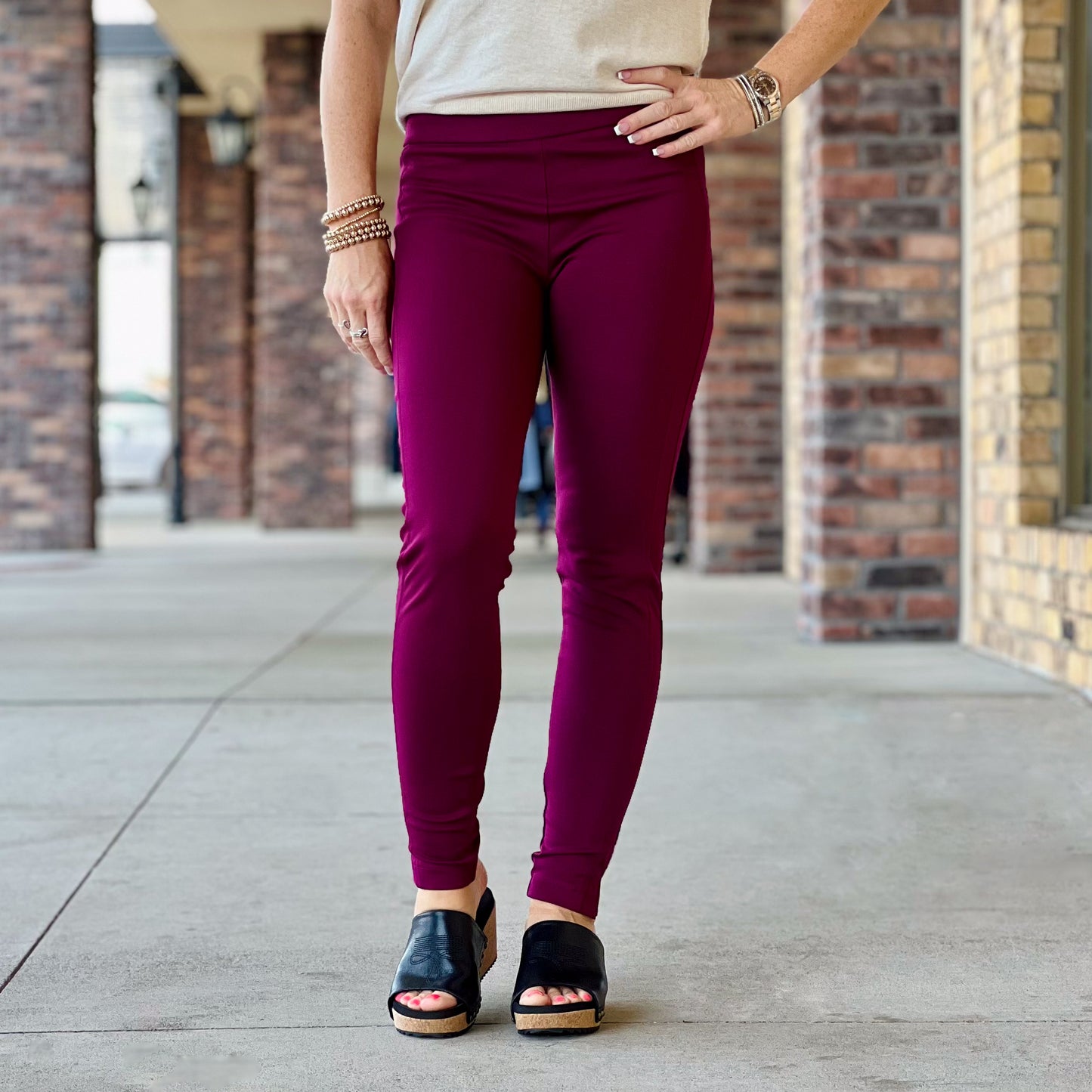 Dear Scarlett Wine Skinny Pant