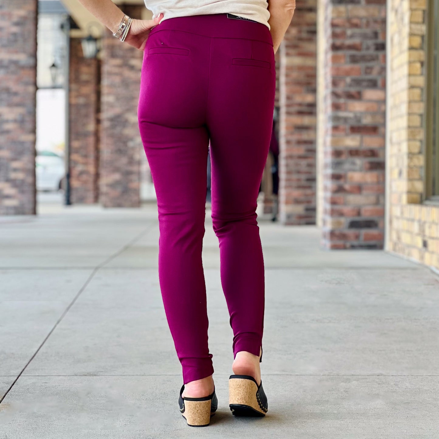 Dear Scarlett Wine Skinny Pant
