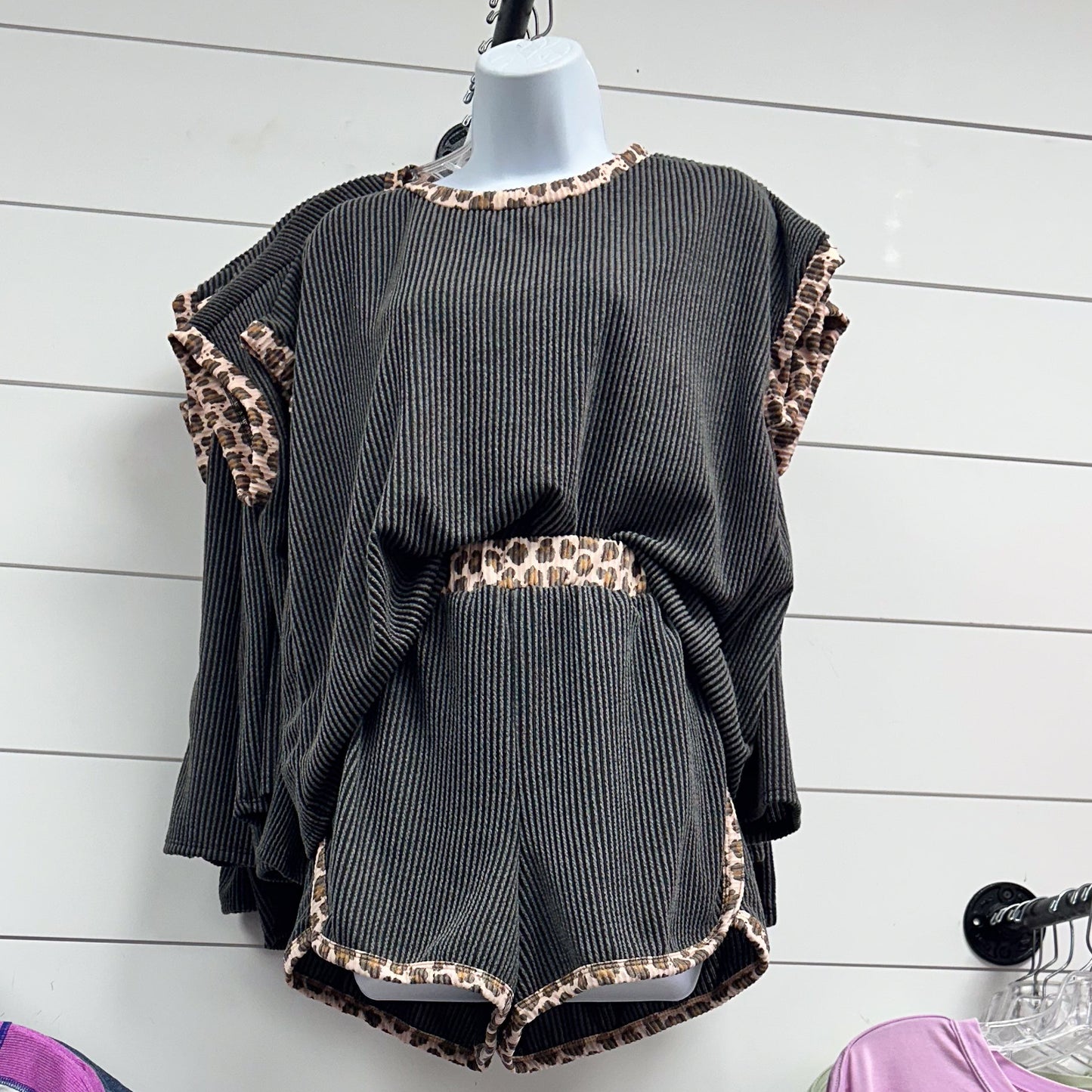 Leopard Ribbed Set