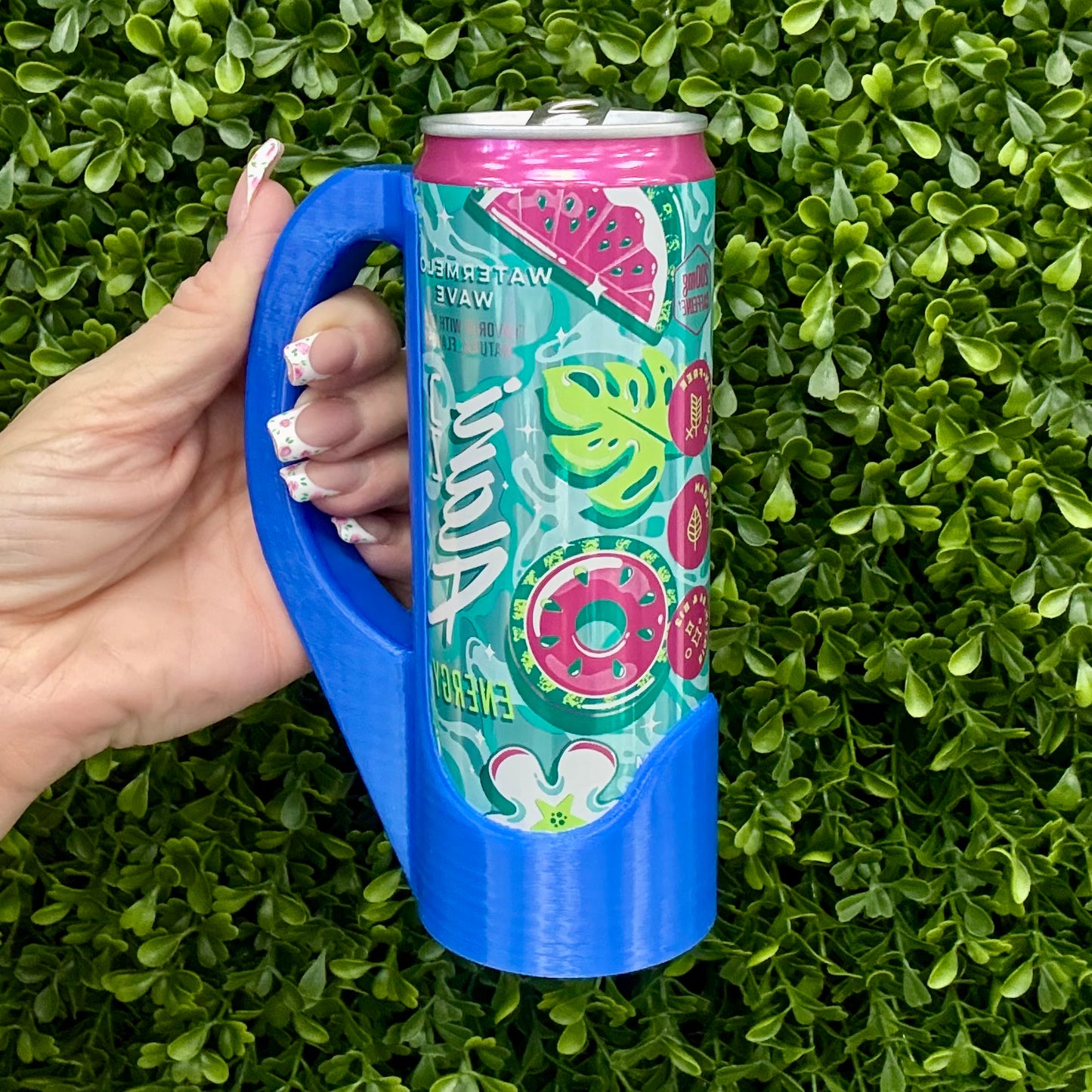 Sipzey Skinny Can Handle