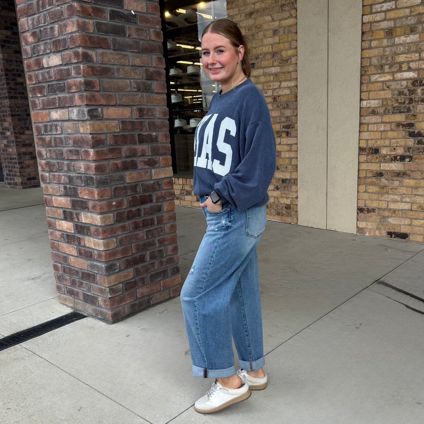 Risen Slouchy Ankle Length Barrel Jeans with Cuff