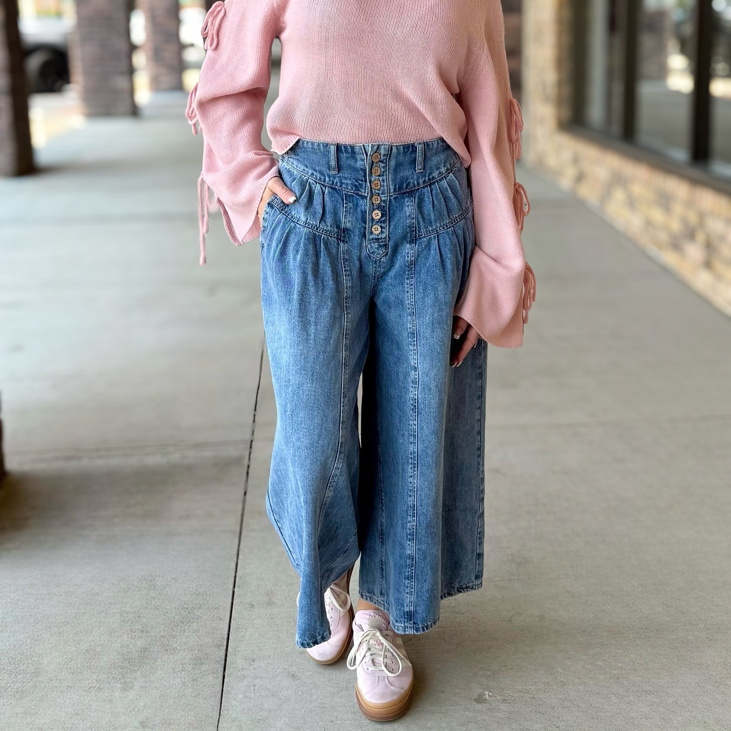 Stone Washed Cropped Denim Pant