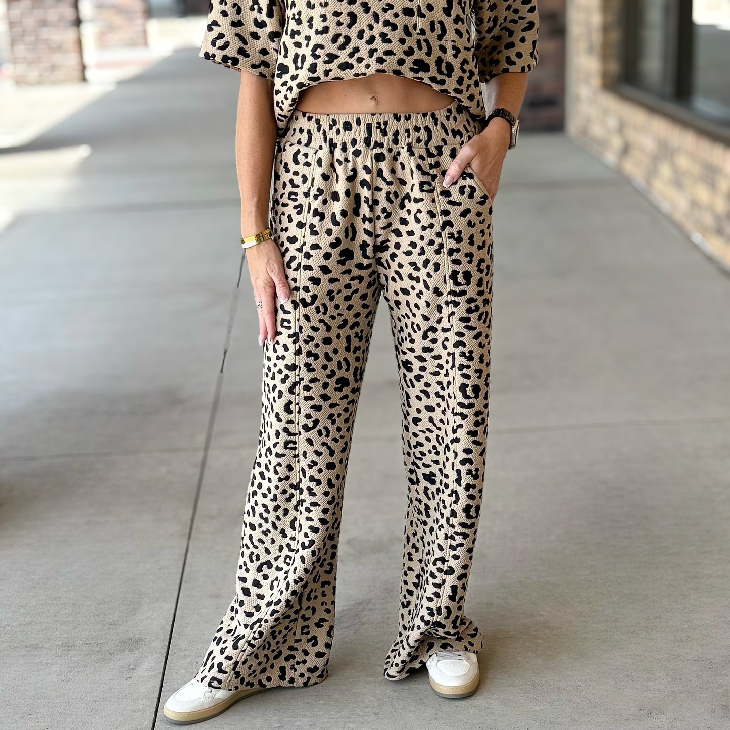 Leopard Print Textured Pant