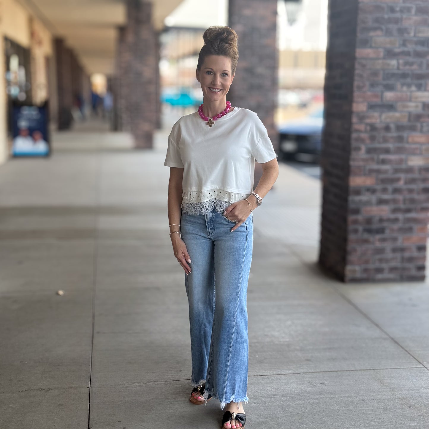 Vervet High Rise Distressed Jean
