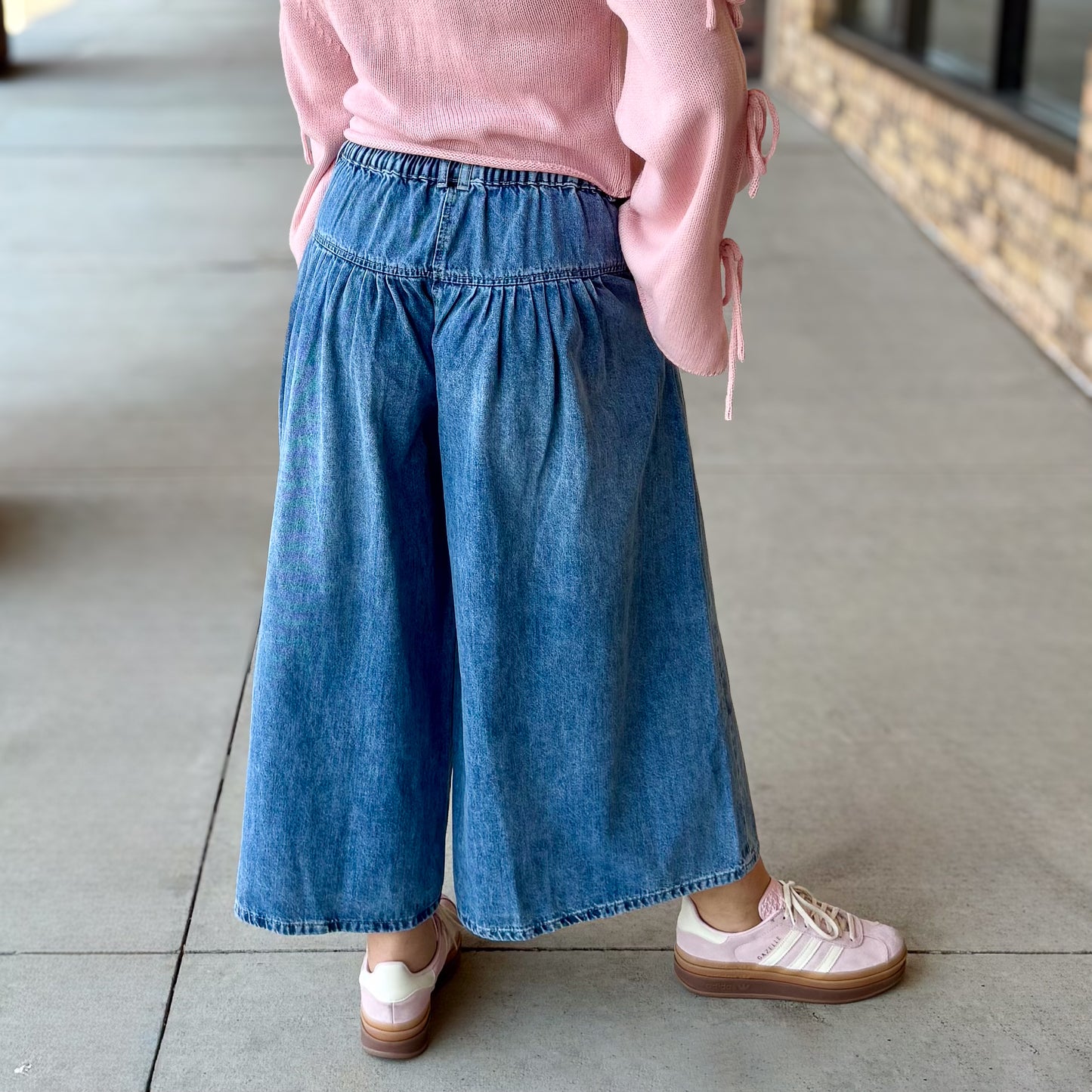 Stone Washed Cropped Denim Pant