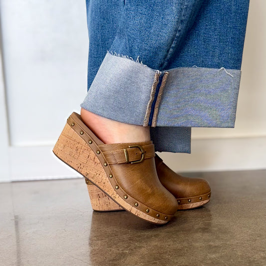 Corkys Who Knew Wedge-Tan