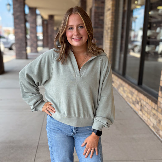 Soft Cropped Sweatshirt