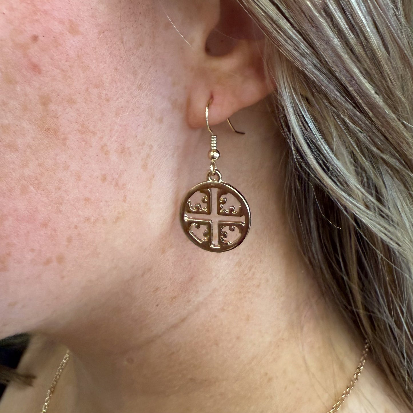 The Tori Necklace & Earring Set: Cream