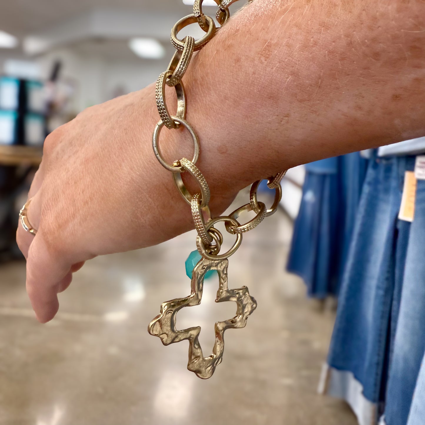 Cross Link Bracelet