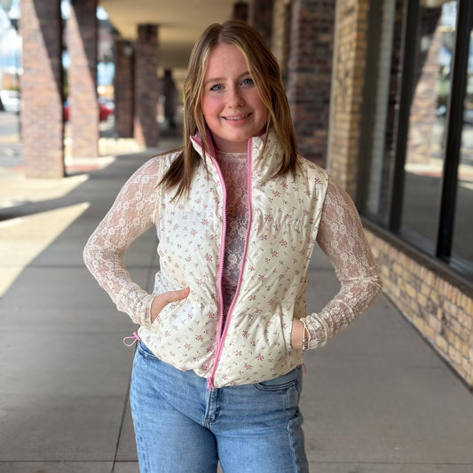 Floral Printed Cropped Puffer Vest: Pink