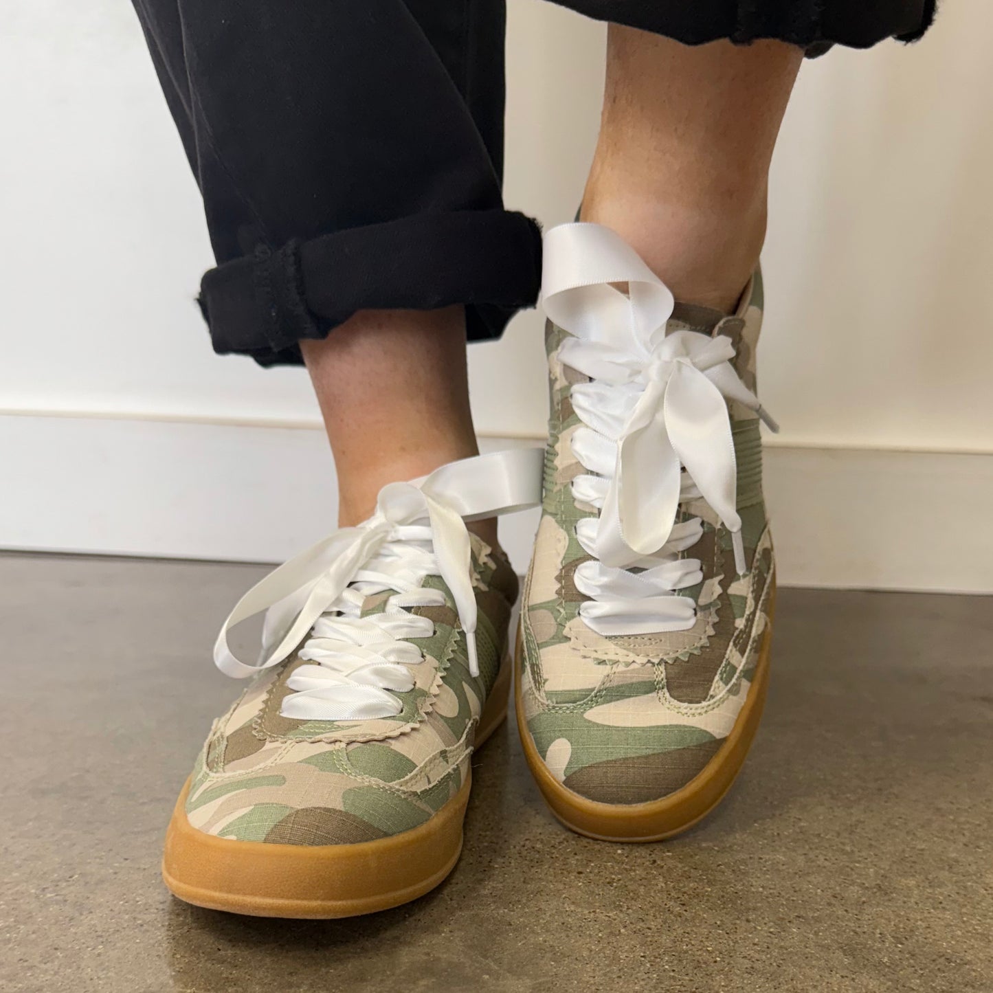 Dixie Camo Sneaker
