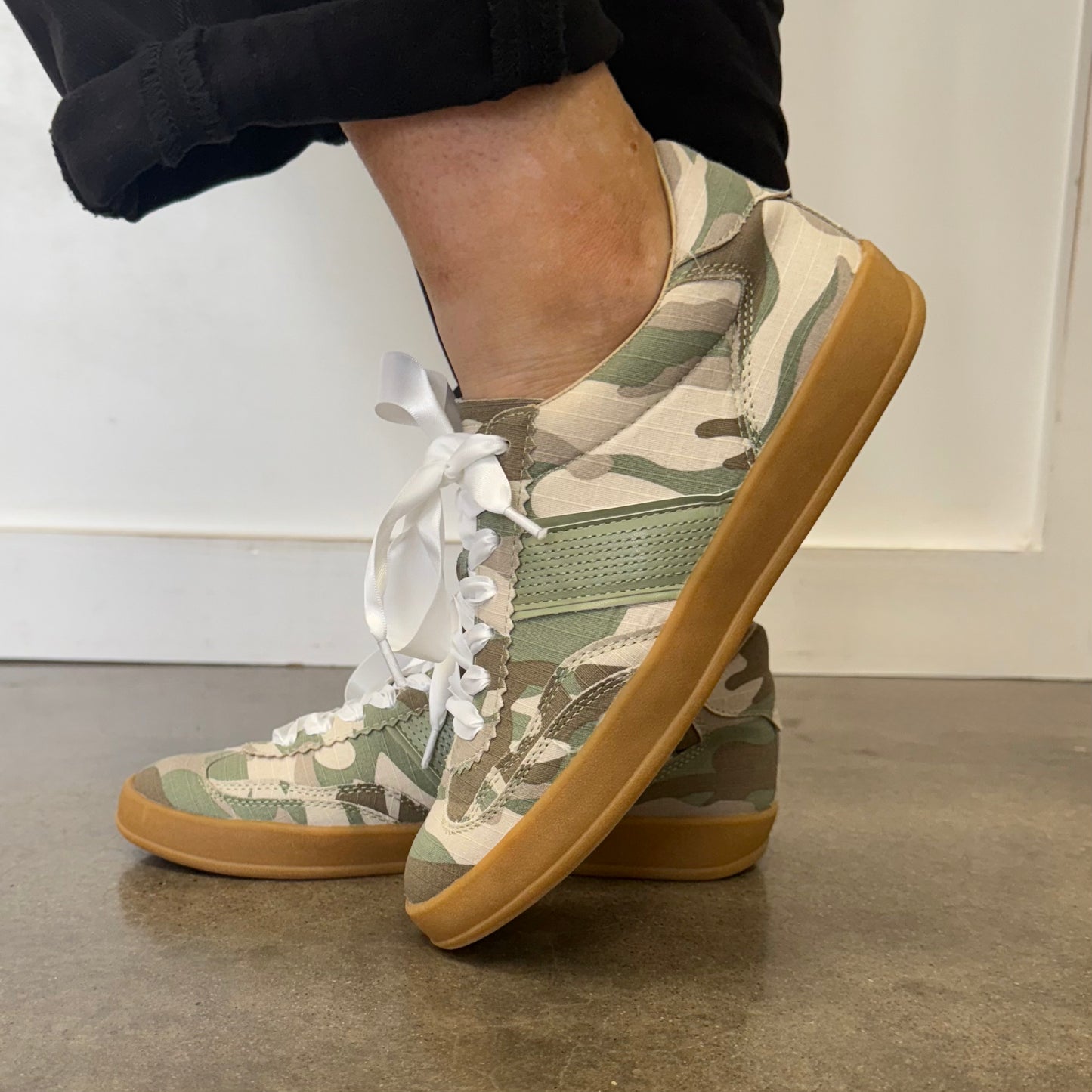 Dixie Camo Sneaker