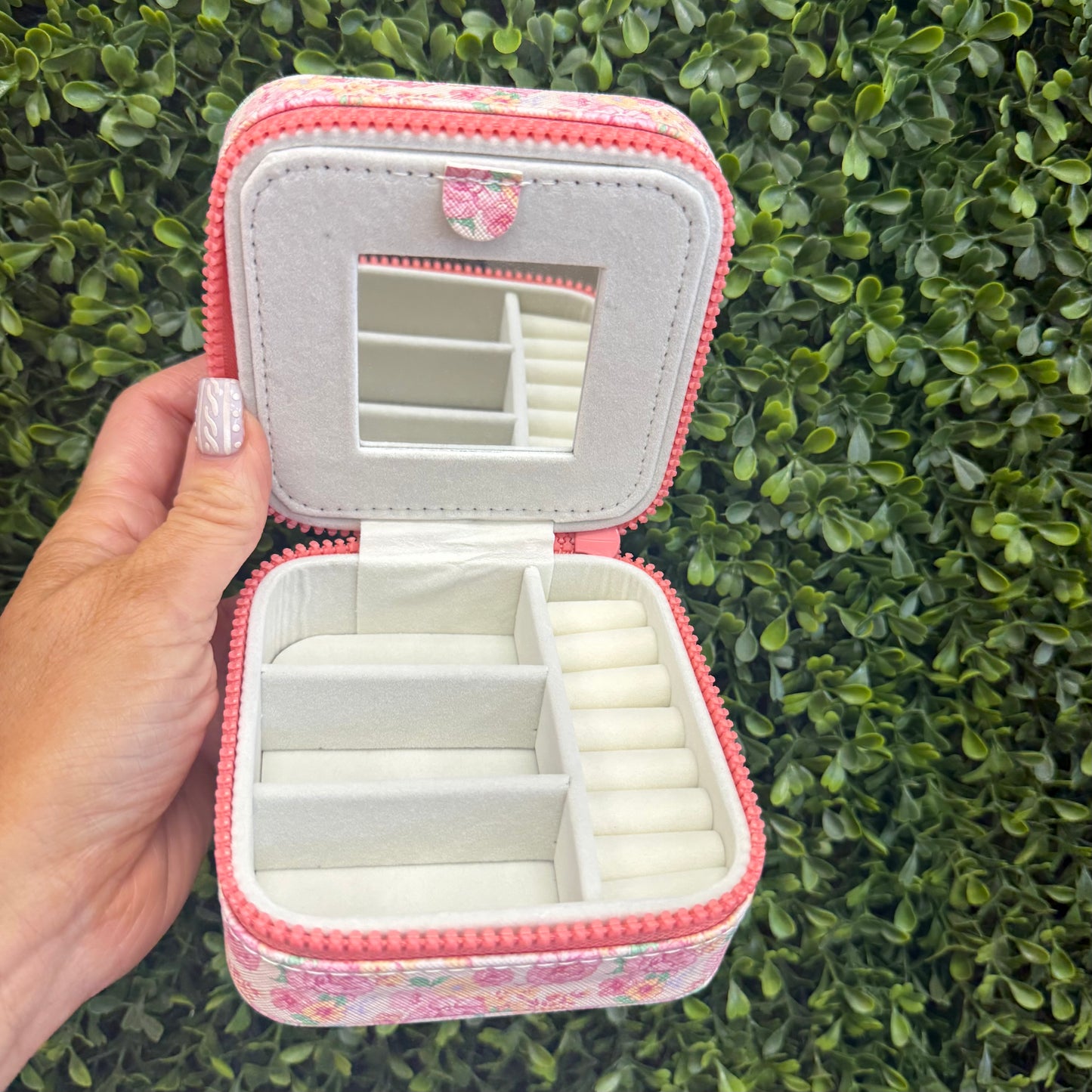 Simply Southern Travel Spring Floral Jewelry Case