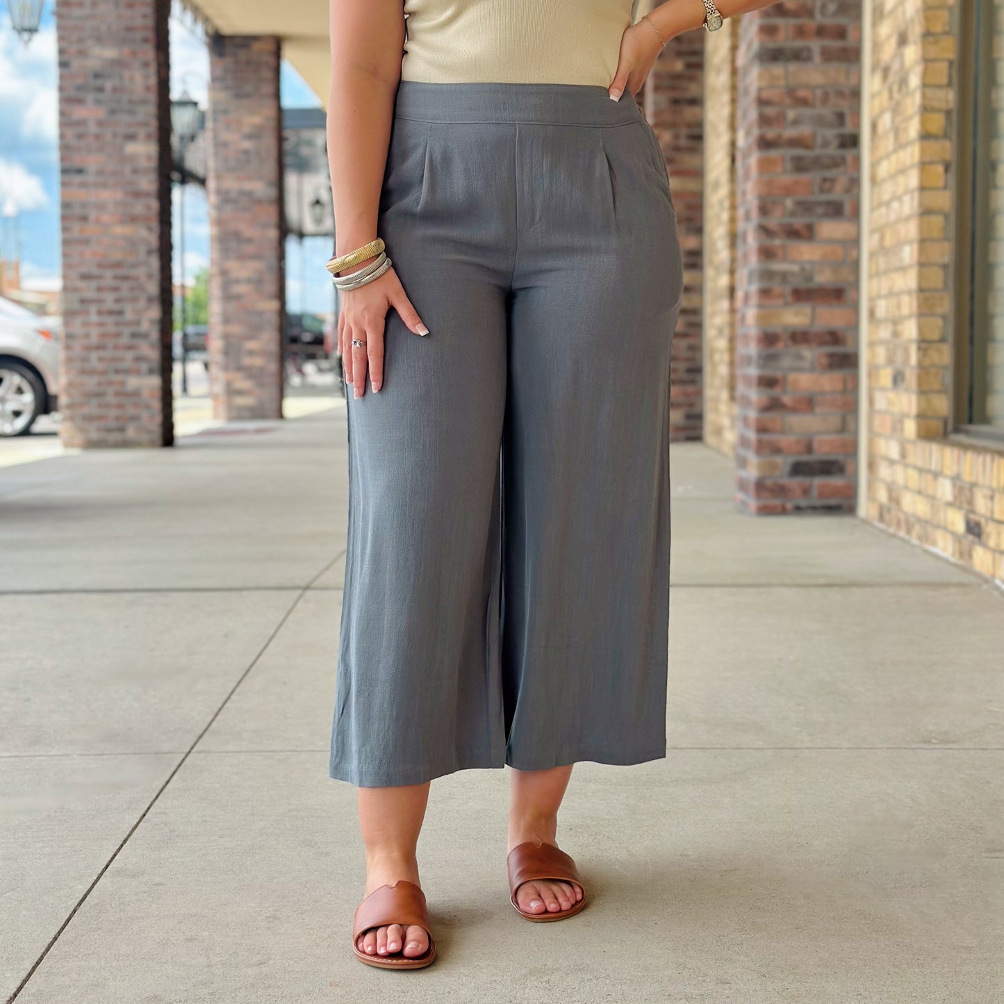 Black and Spruce Linen Pants