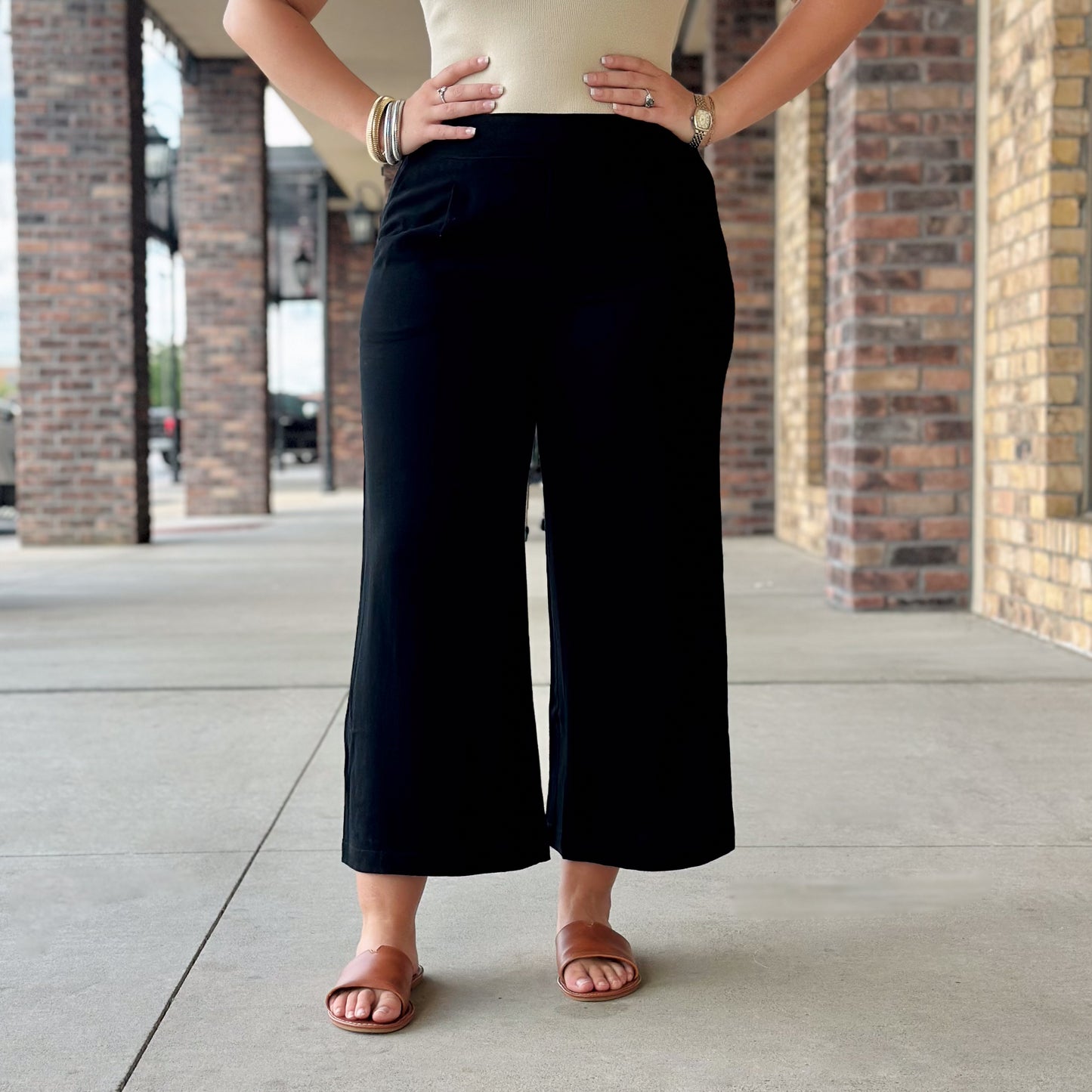 Black and Spruce Linen Pants