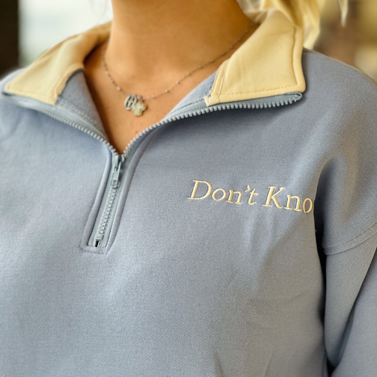 Don't Know Don't Care Sweatshirt Blue & Cream