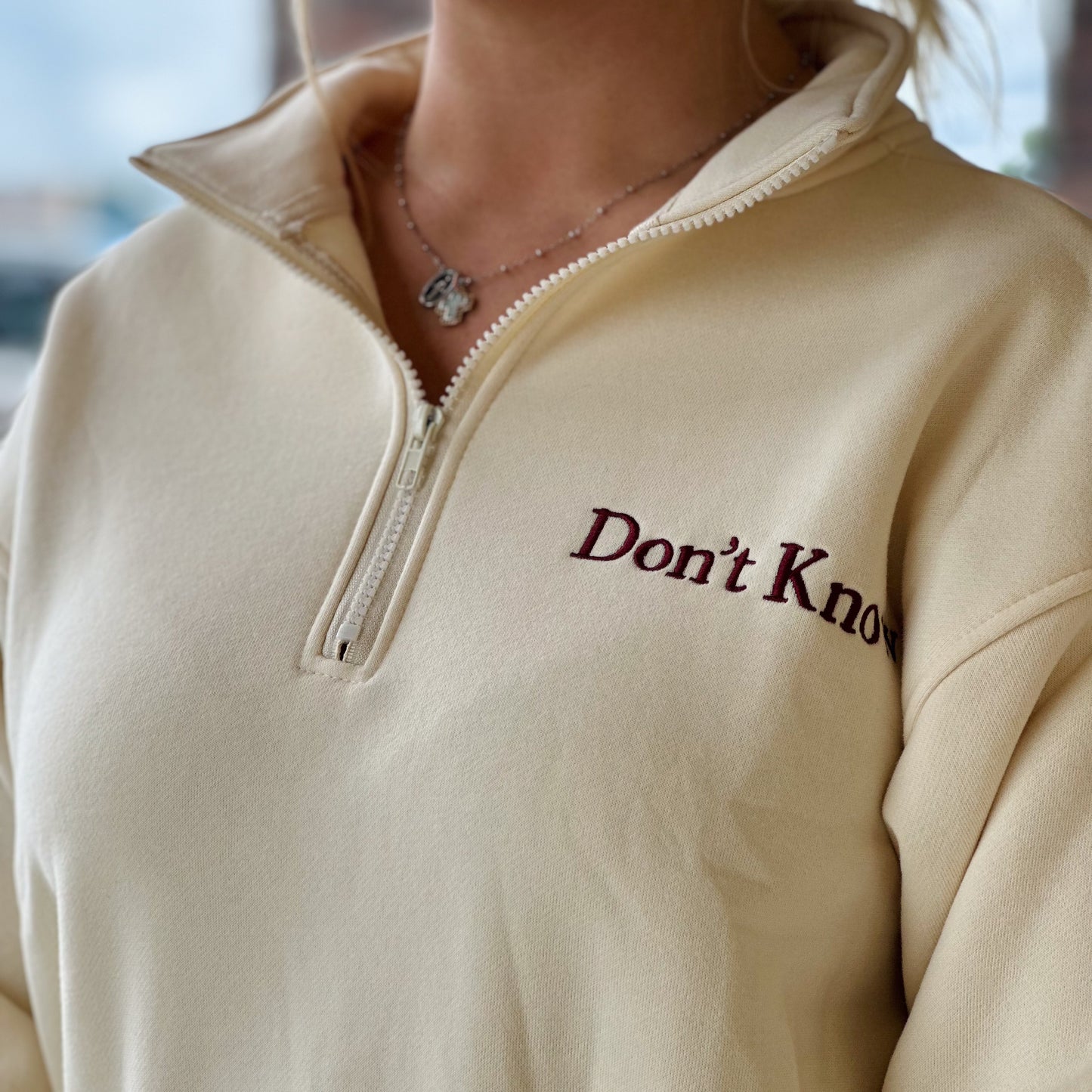 Don't Know Don't Care Sweatshirt Cream & Maroon