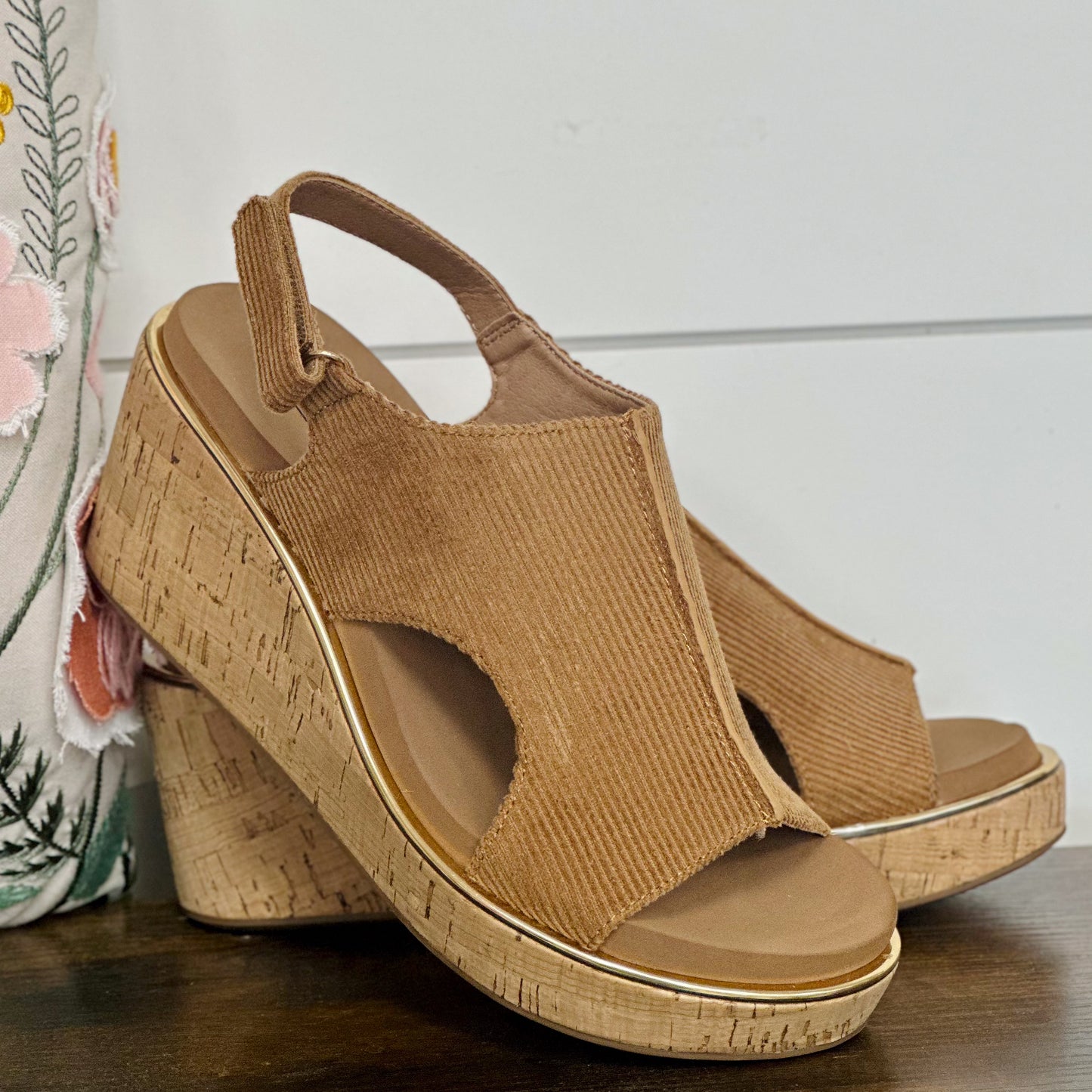 Corkys Carley Wedge-Chestnut Corduroy