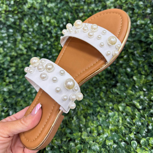 Pearly Whites Sandal