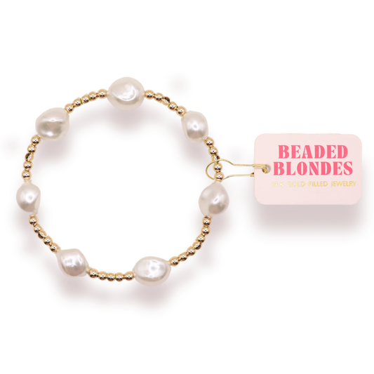 Beaded Blondes Sadie Pearl Bracelet In Gold