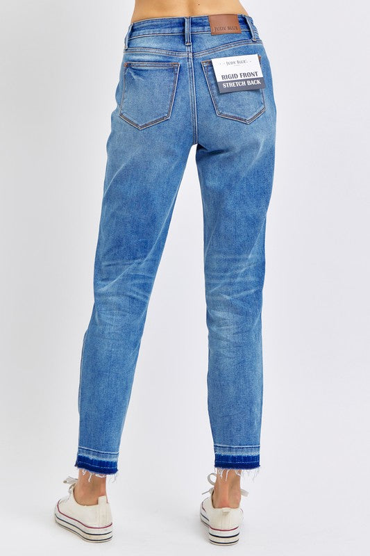 Judy Blue Mid Rise Boyfriend Jean