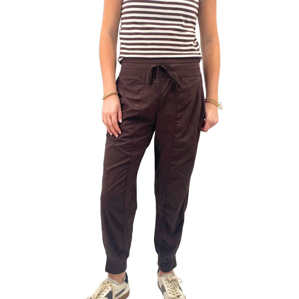 LuLu Mac Jogger: Brown
