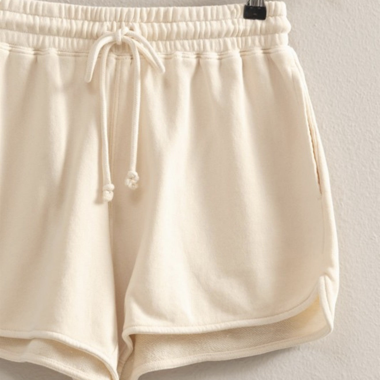 Drawstring Waist Casual Shorts